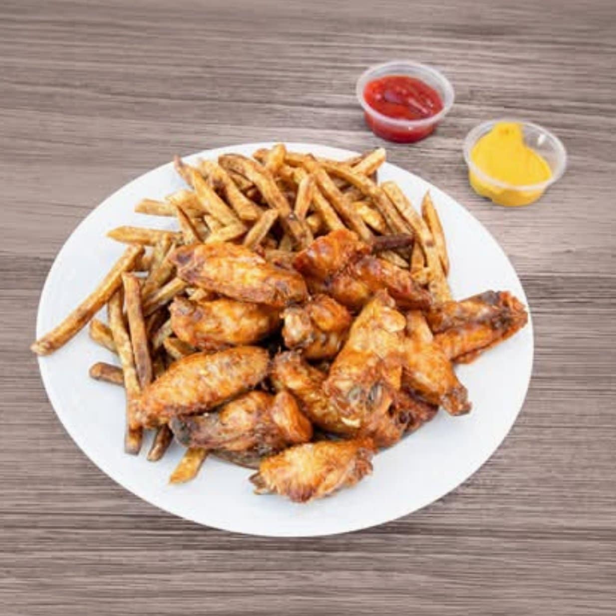 10 pieces Chicken Wings with Crispy Fries