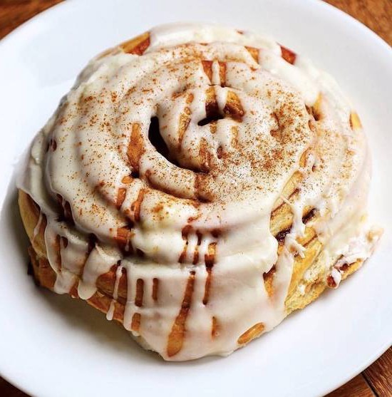 Giant Cinnamon Bun