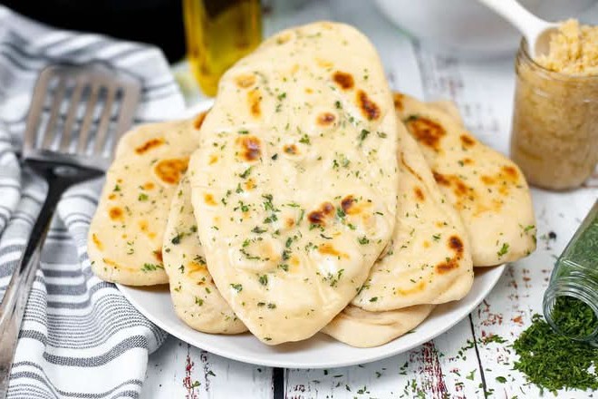 GARLIC NAAN 2 CT U