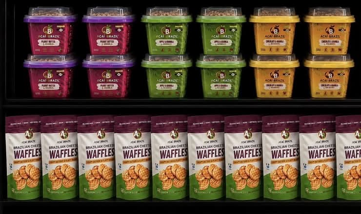 FAMILY COMBO - 24x Units Açaí and 12x Bags of Cheese Waffles Glúten Free