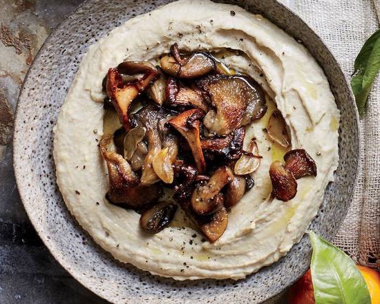 Hummus w/ Mushrooms