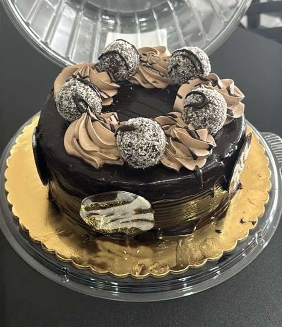 CHOCOLATE CHEESE CAKE 8 " - PARVE
